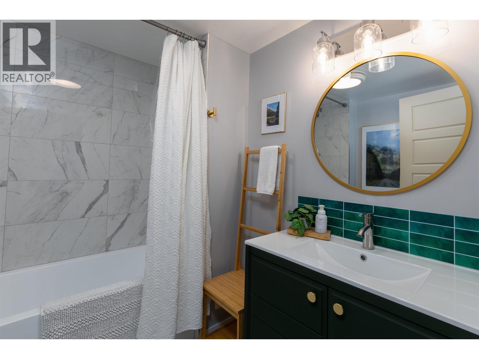 2219 EVERGREEN STREET - 19