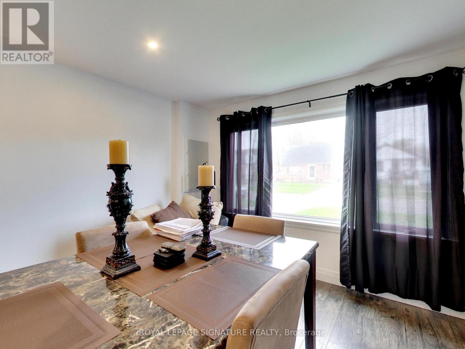 102 CENTRAL PARK BOULEVARD N - 19