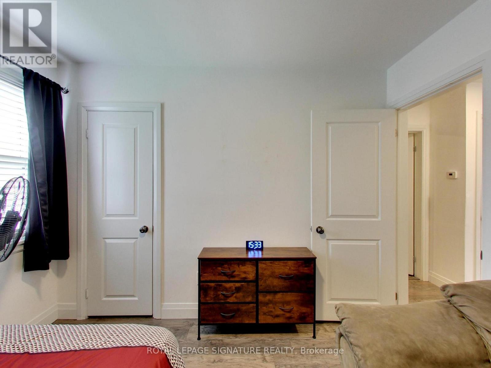 102 CENTRAL PARK BOULEVARD N - 25