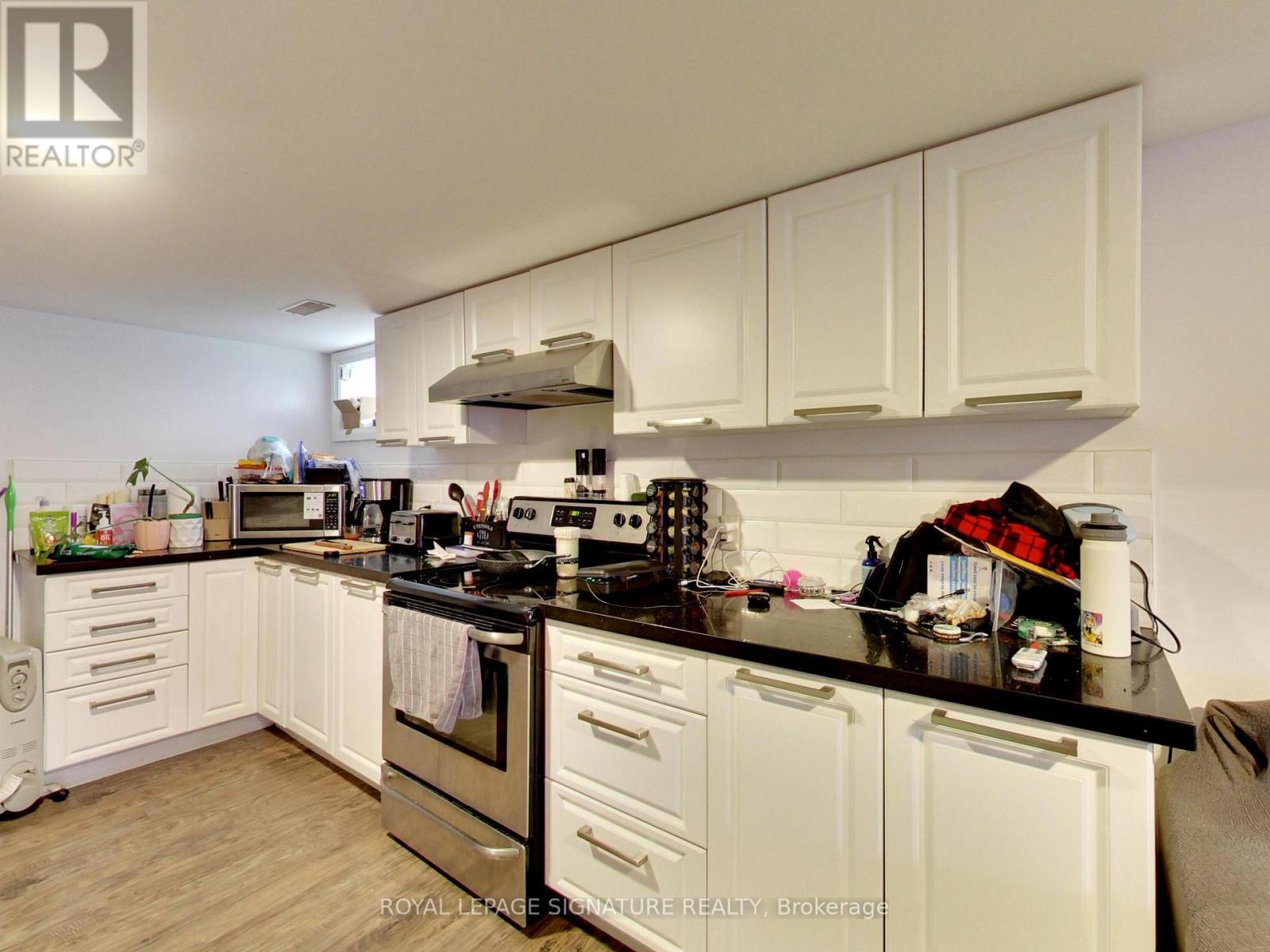 102 CENTRAL PARK BOULEVARD N - 38