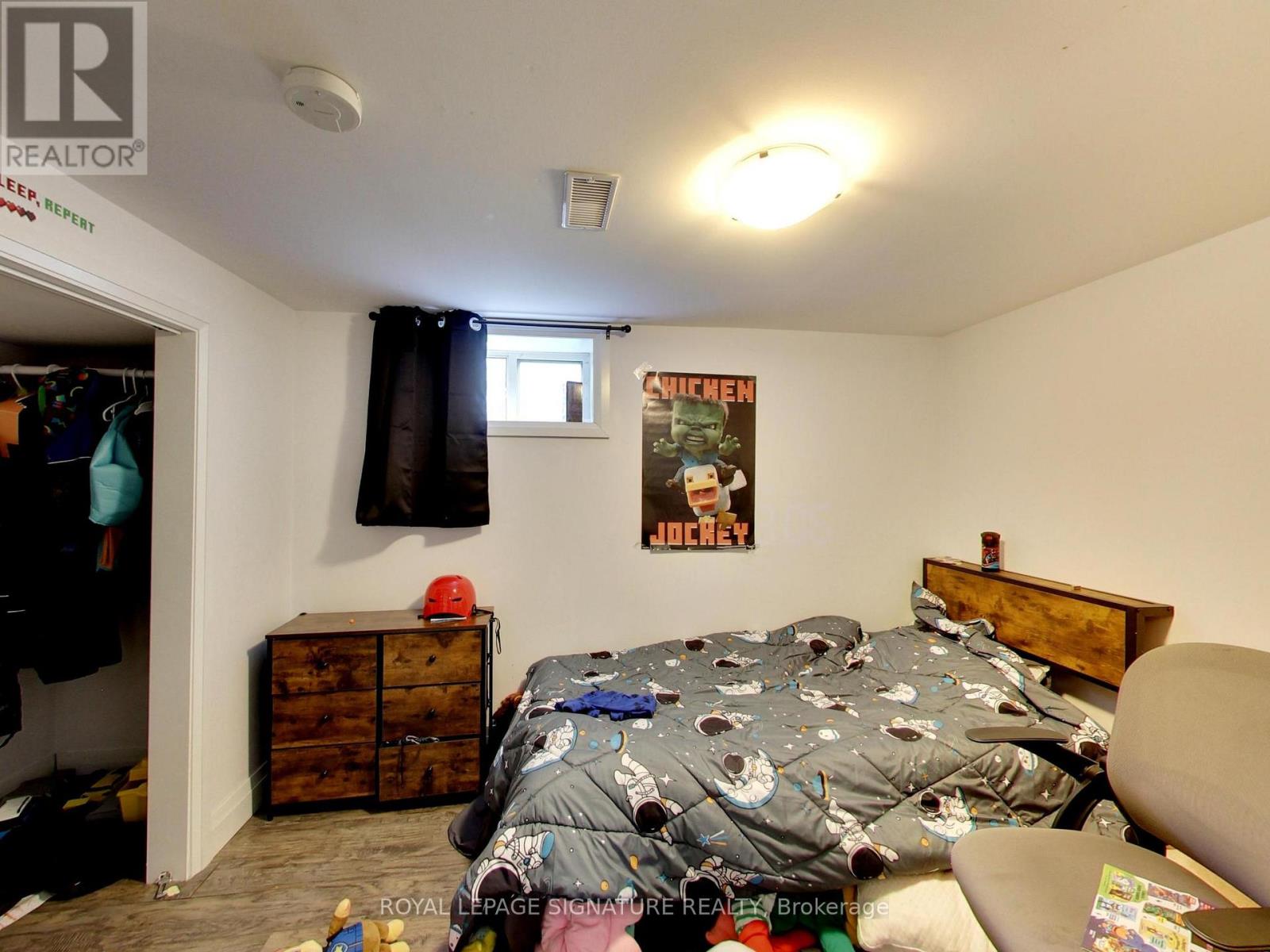 102 CENTRAL PARK BOULEVARD N - 42