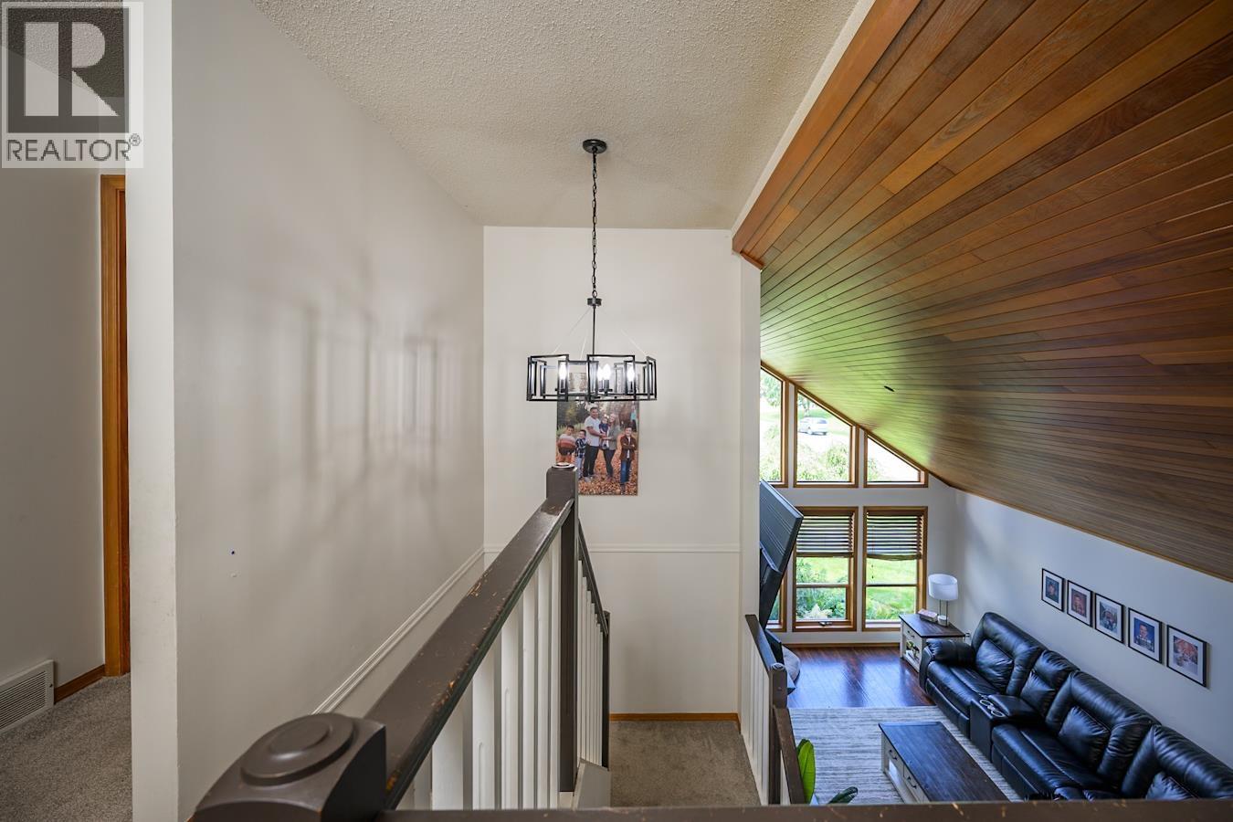 2675 RIDGEVIEW DRIVE - 18