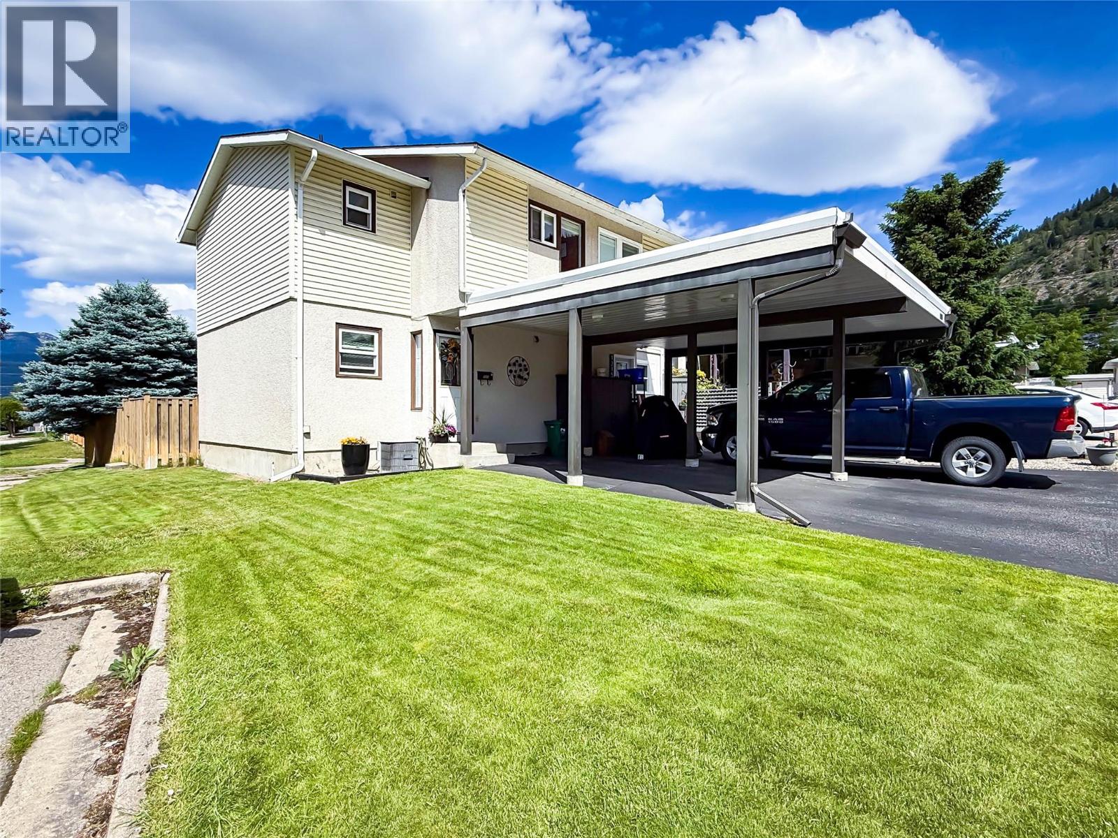 1213 Primrose Street, Trail
