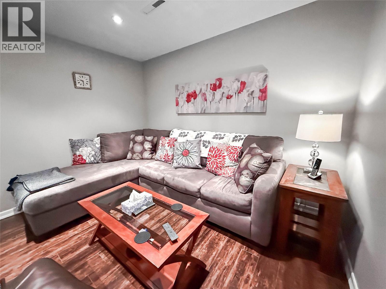1213 Primrose Street, Trail
