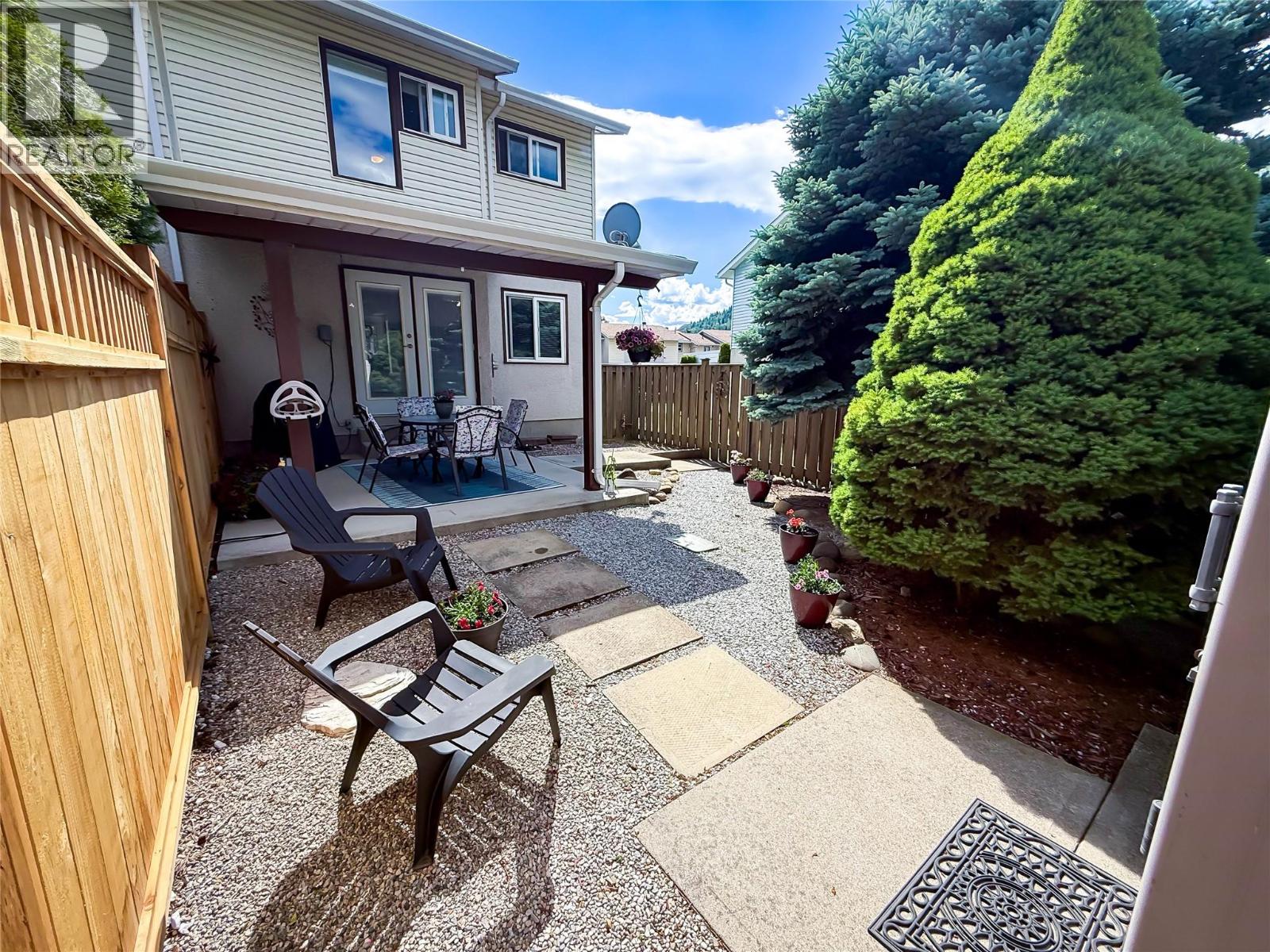 1213 Primrose Street, Trail