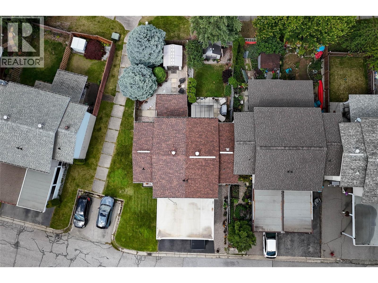 1213 Primrose Street, Trail