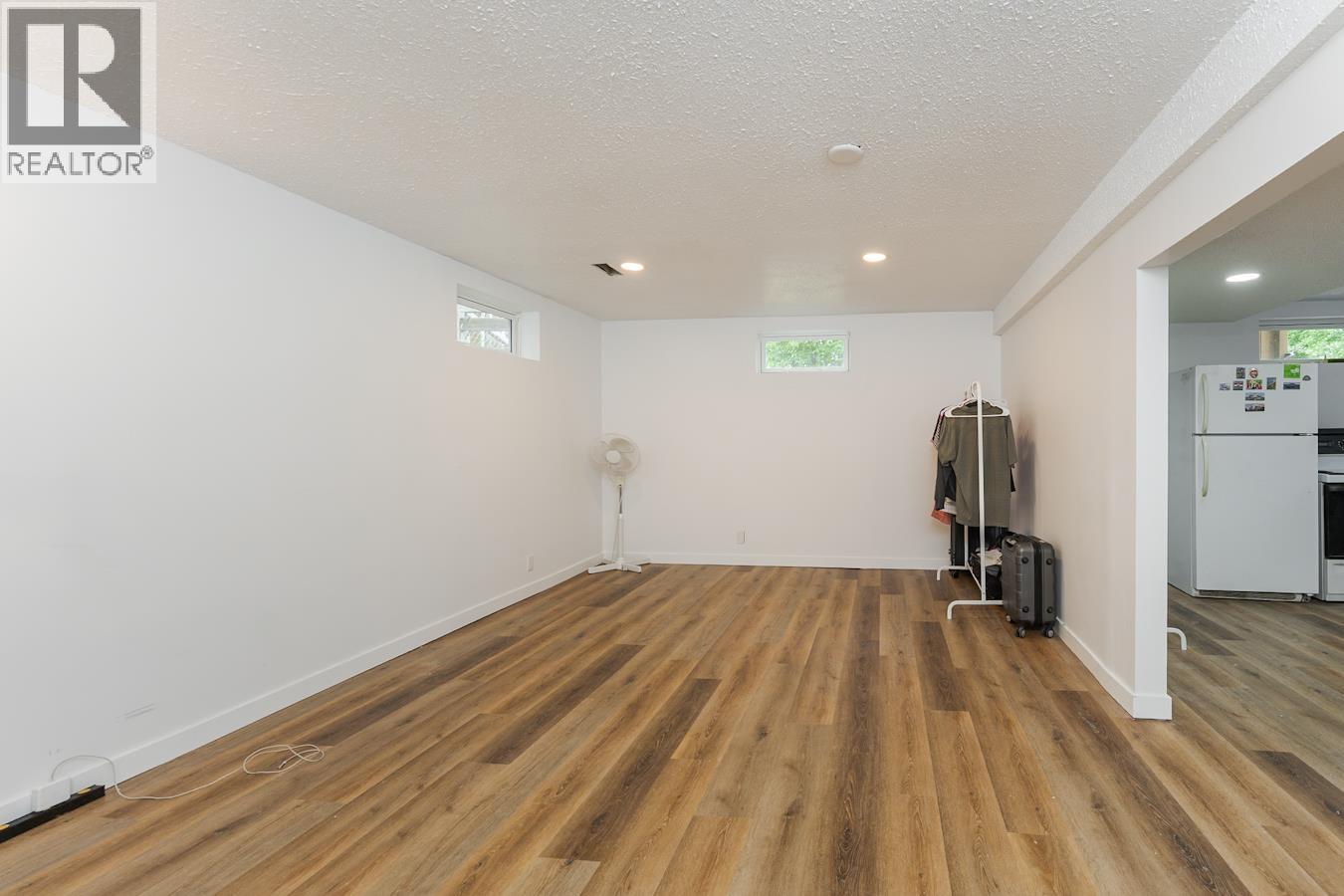 2613 OAK STREET - 26