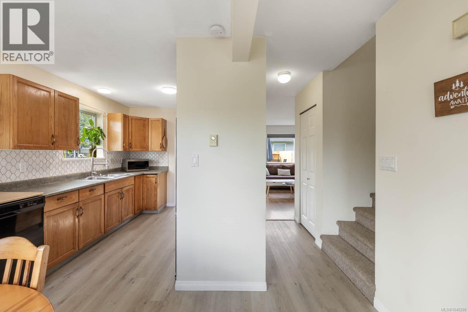 #B 345 Menzies Ave - 23