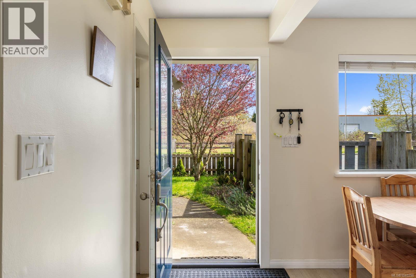 #B 345 Menzies Ave - 20