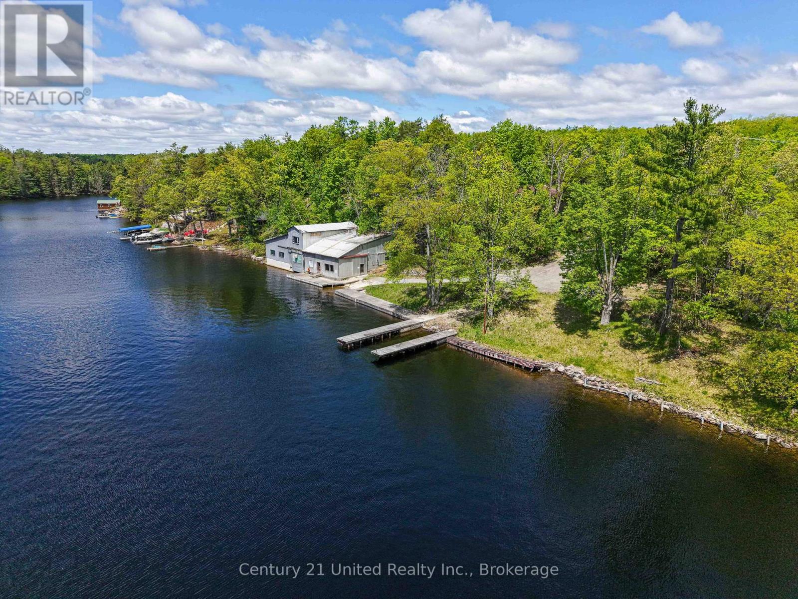 832 NORTHEY'S BAY ROAD - 32