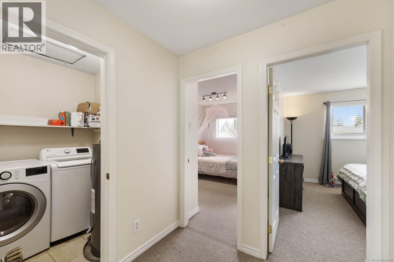 #B 345 Menzies Ave - 12