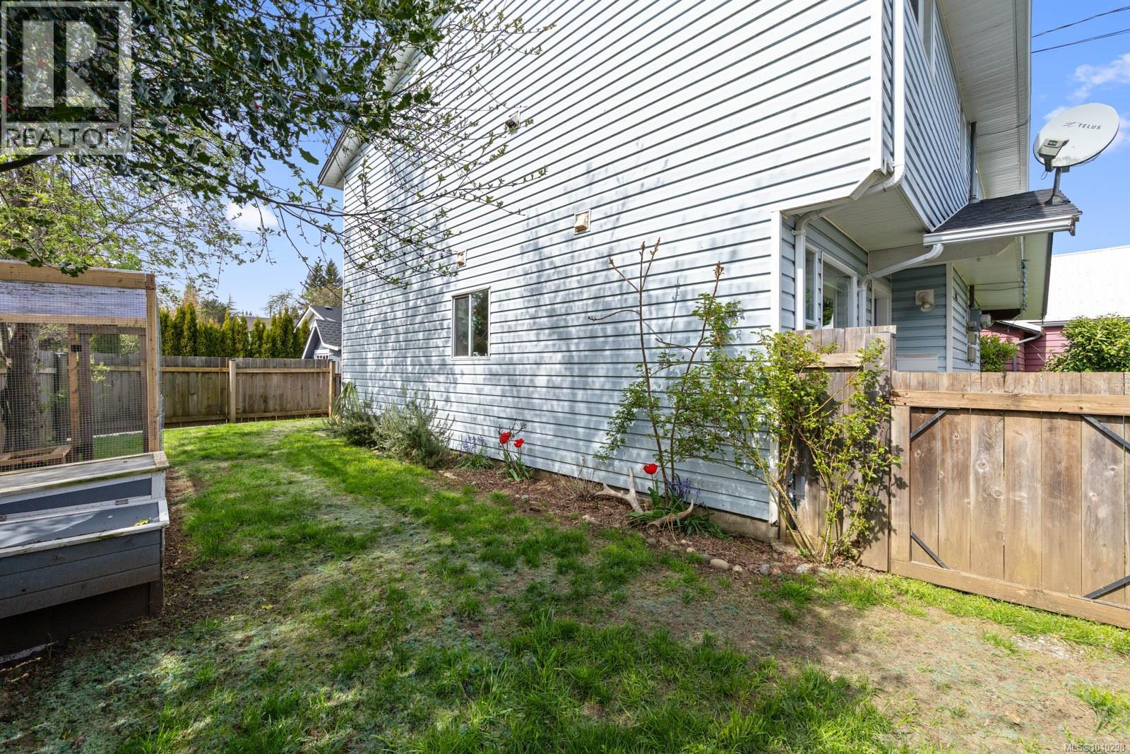 B 345 Menzies Ave, Courtenay
