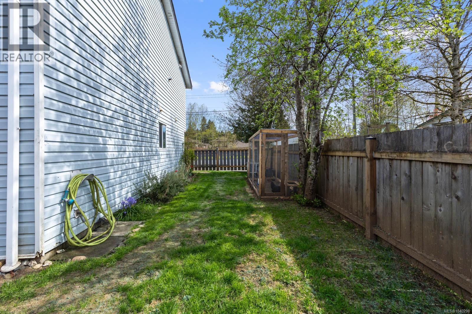 #B 345 Menzies Ave - 27