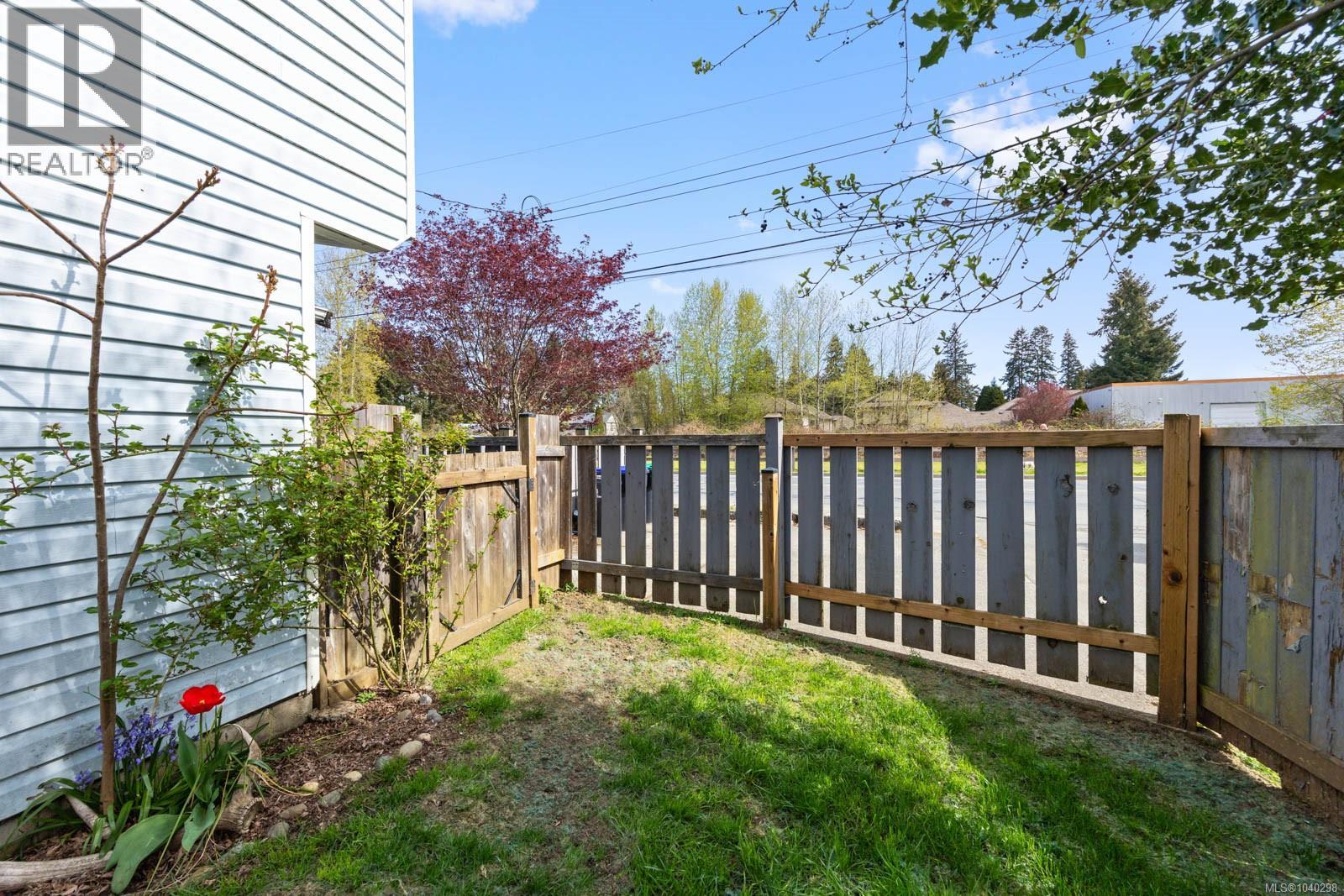 #B 345 Menzies Ave - 25