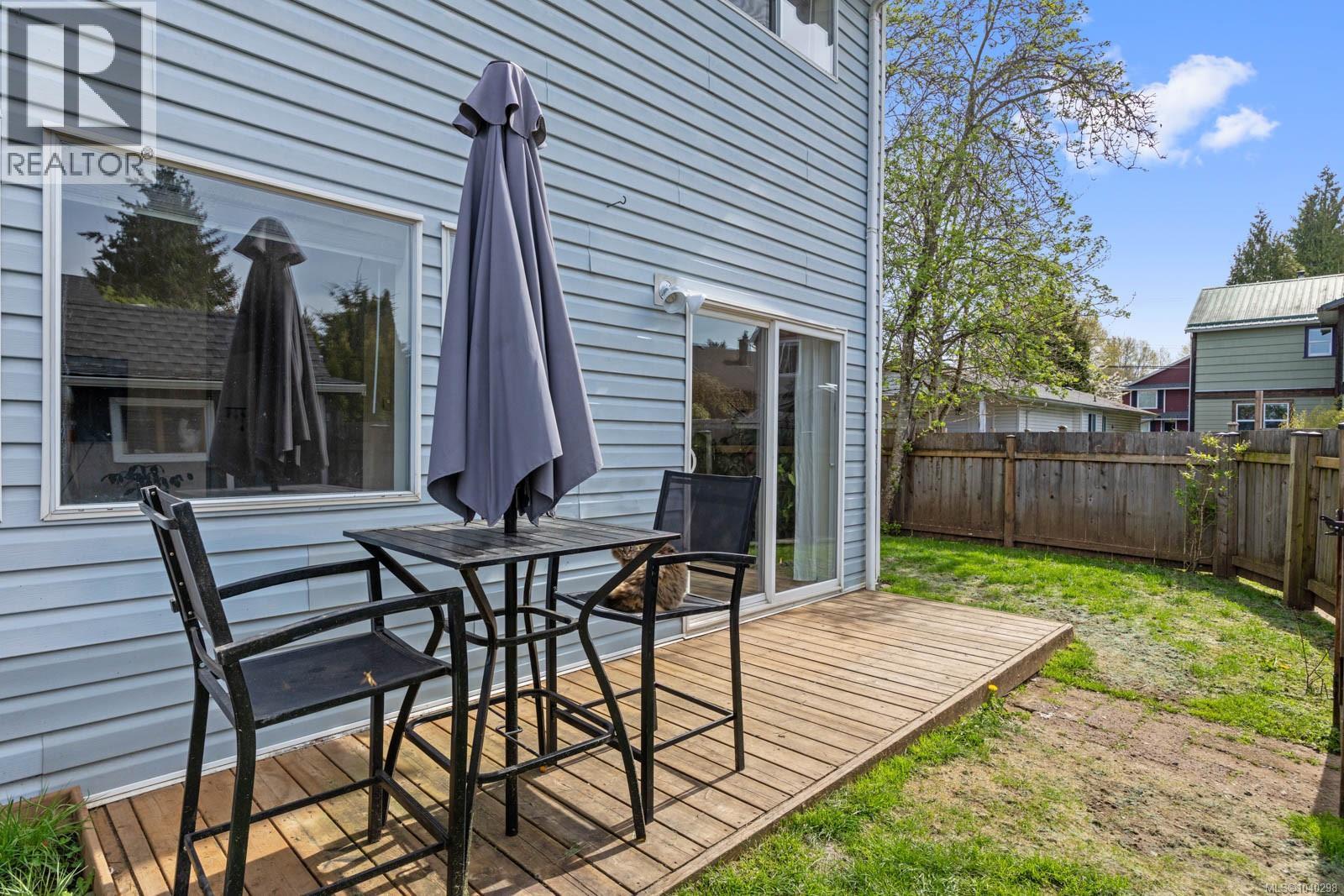 #B 345 Menzies Ave - 30
