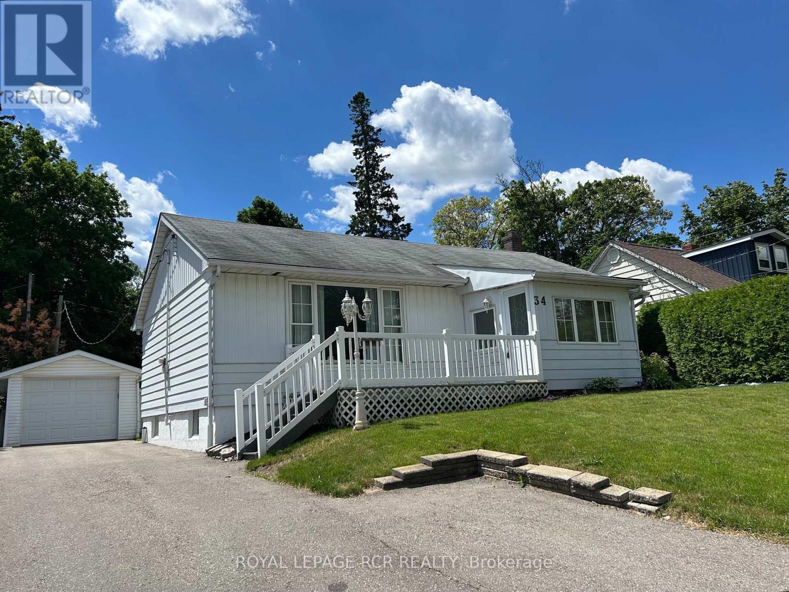 34 ELIZABETH STREET - 1
