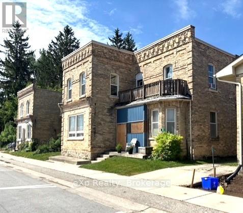 8 MAIN STREET S - 3