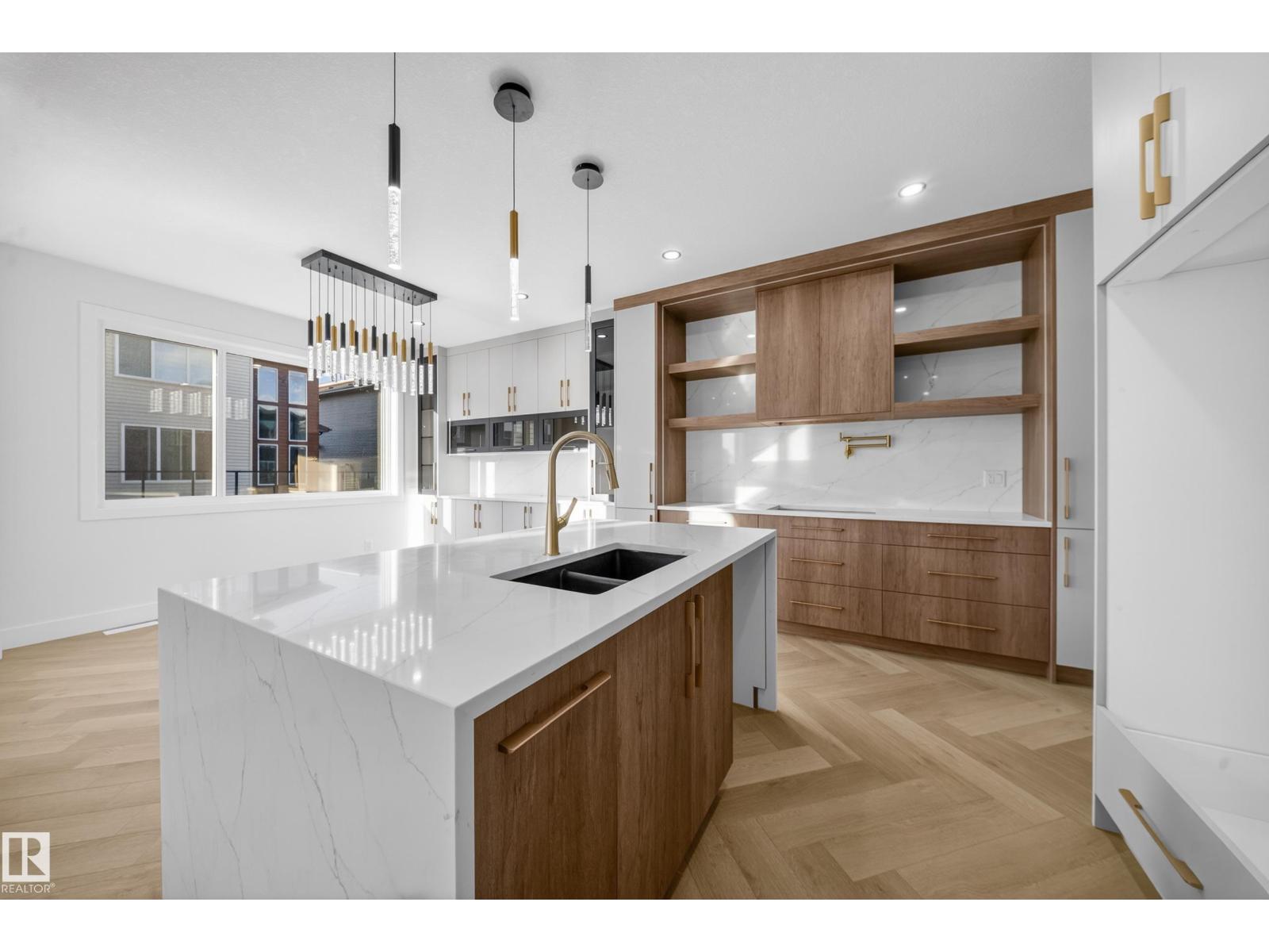 2726 63ave Churchill Meadows - 29