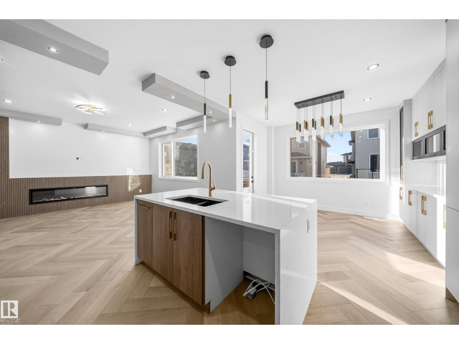 2726 63ave Churchill Meadows - 37