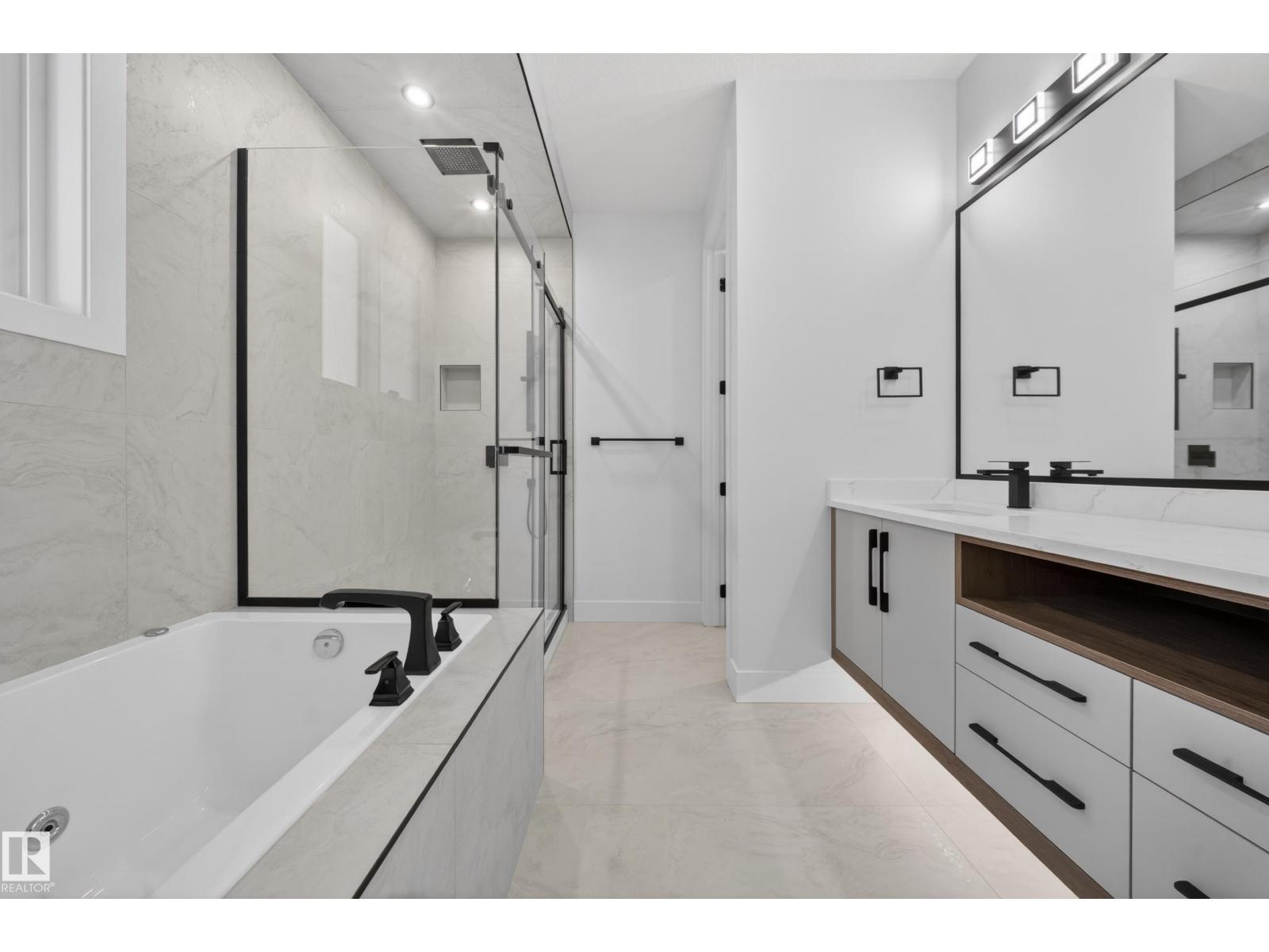 2726 63ave Churchill Meadows - 50