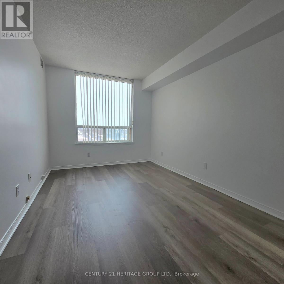 #1403 18 HILLCREST AVENUE - 22