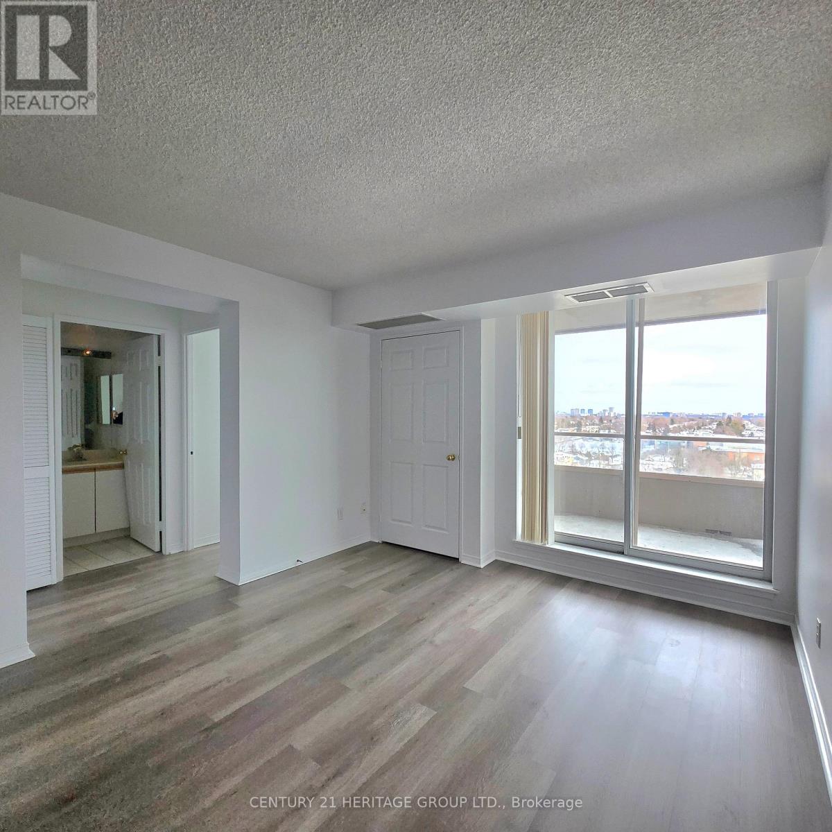 #1403 18 HILLCREST AVENUE - 16