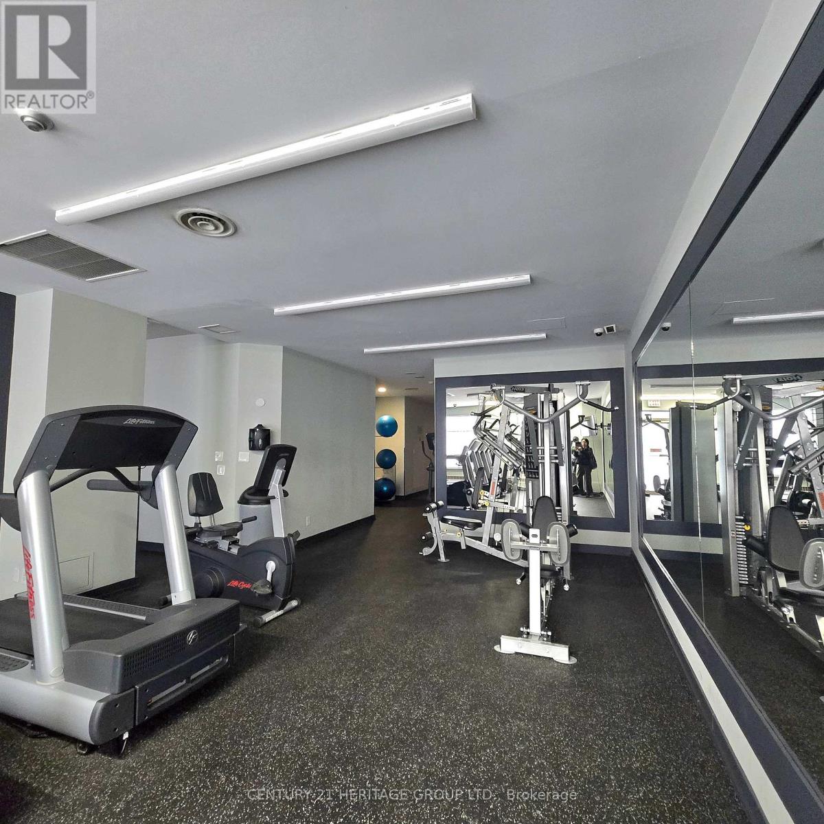 #1403 18 HILLCREST AVENUE - 37