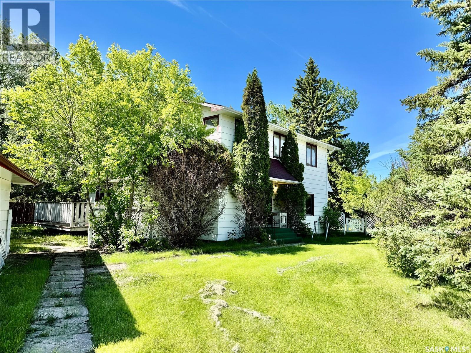 15 Willow PLACE - 1