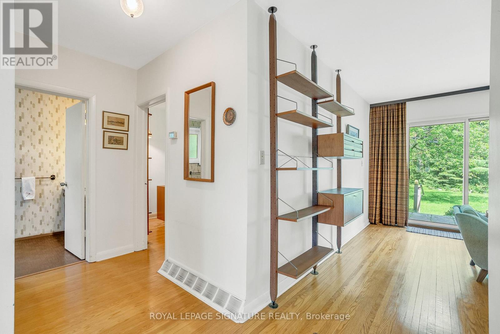 34 ADDISON CRESCENT - 16