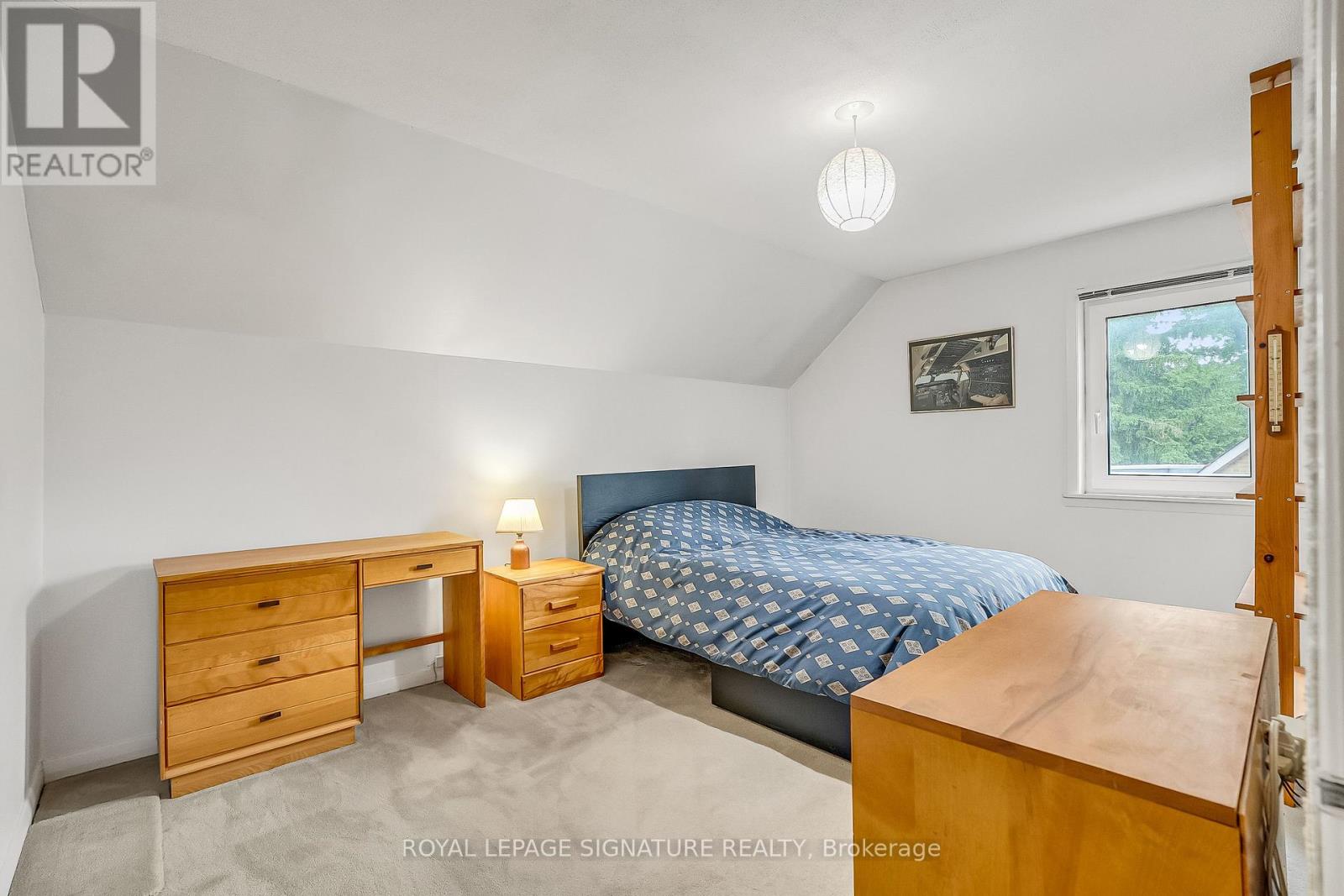 34 ADDISON CRESCENT - 24