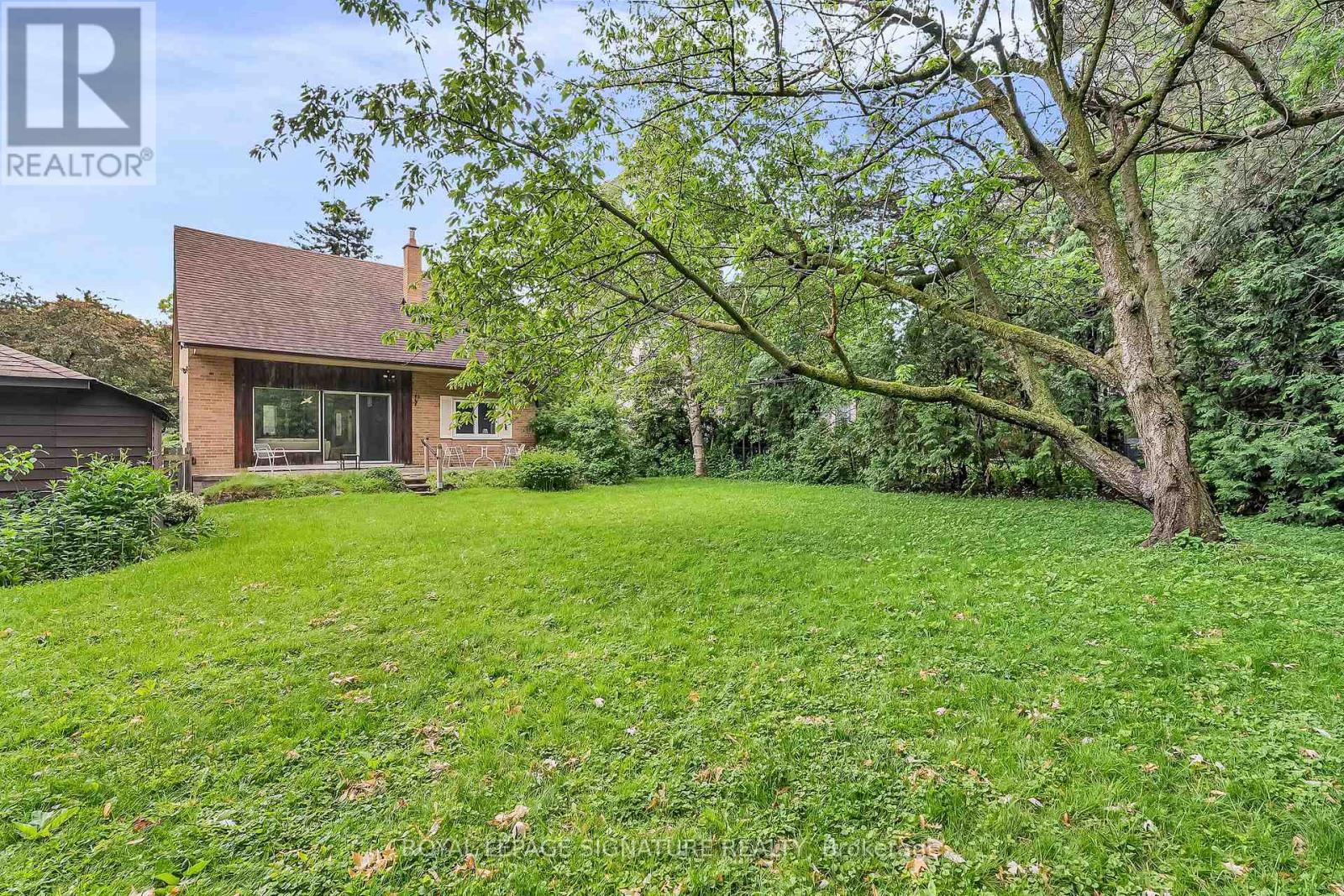34 ADDISON CRESCENT - 36