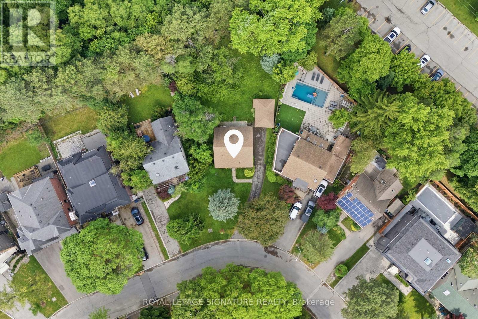 34 ADDISON CRESCENT - 39