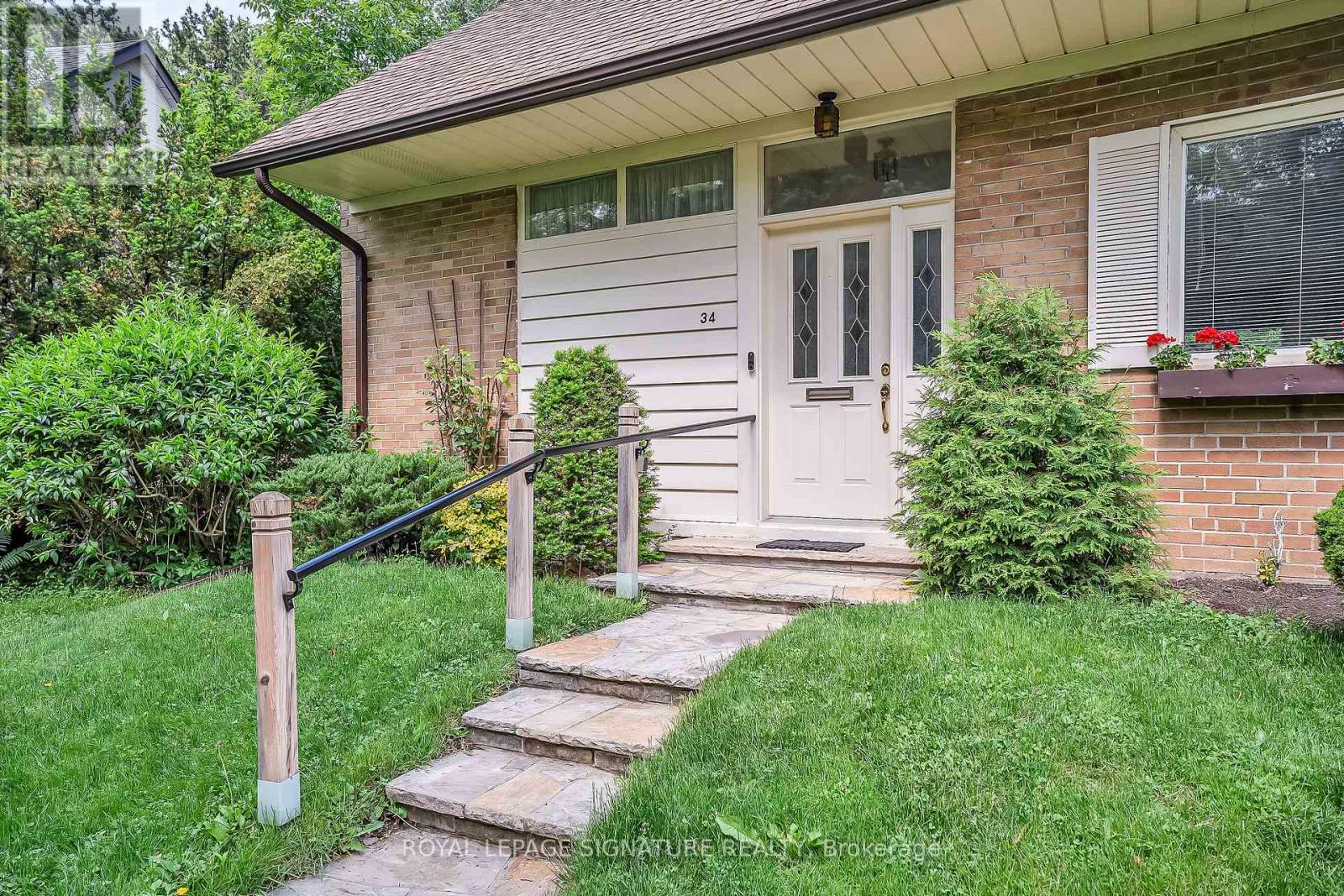 34 ADDISON CRESCENT - 5