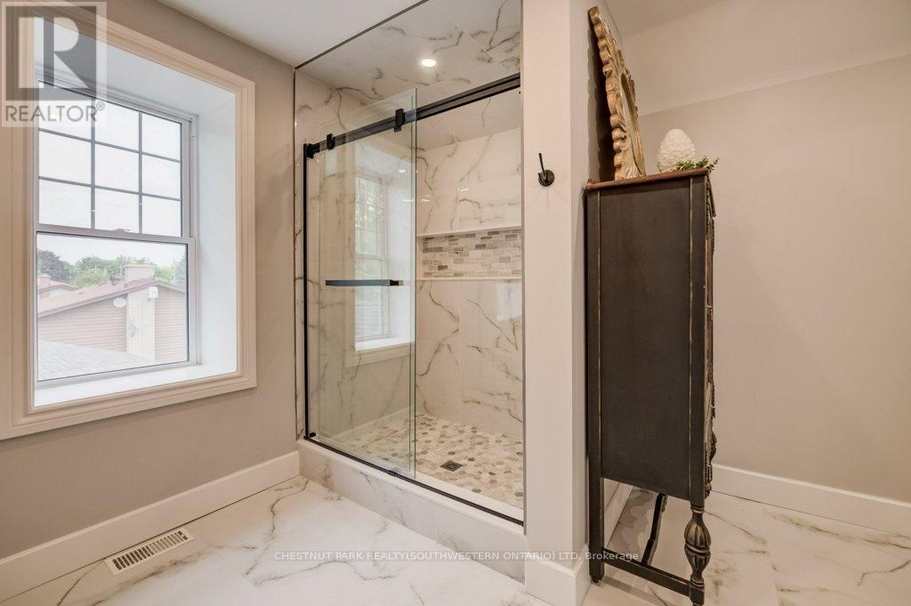 35 SCHWEITZER STREET - 27