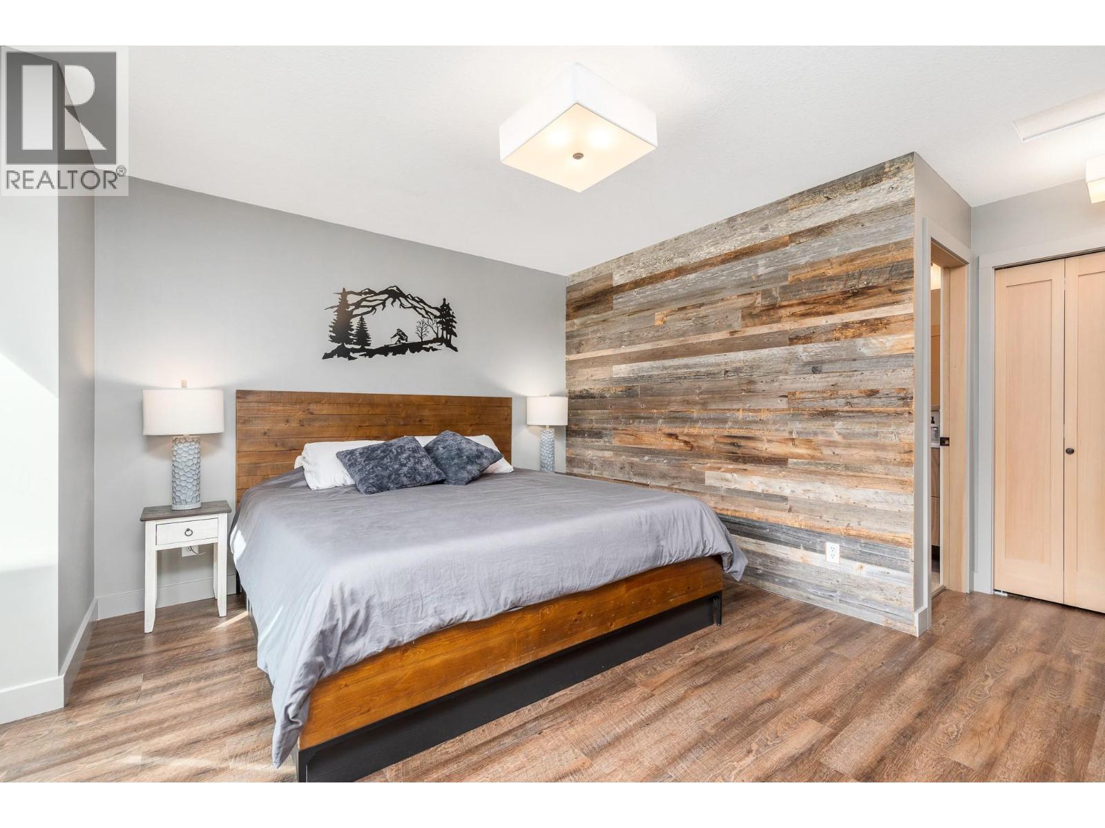 #1 & 2 440 Monashee Road - 26