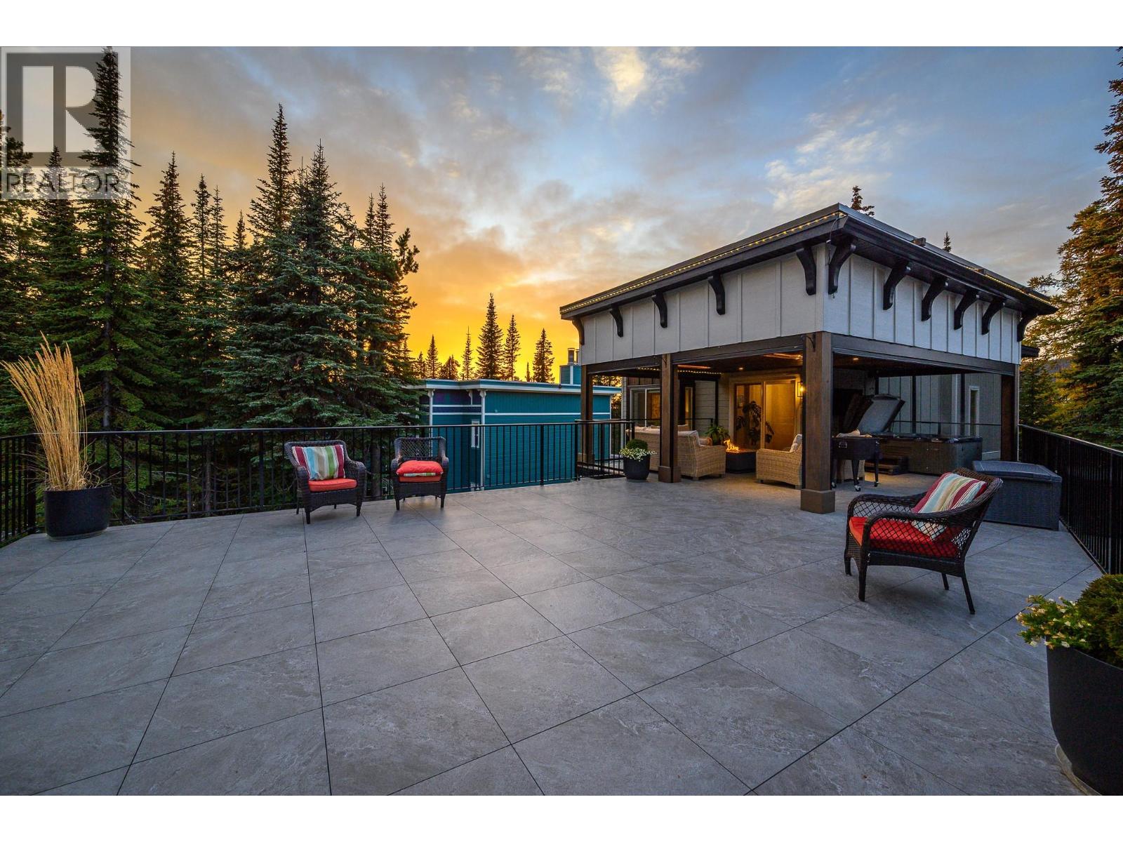 #1 & 2 440 Monashee Road - 35