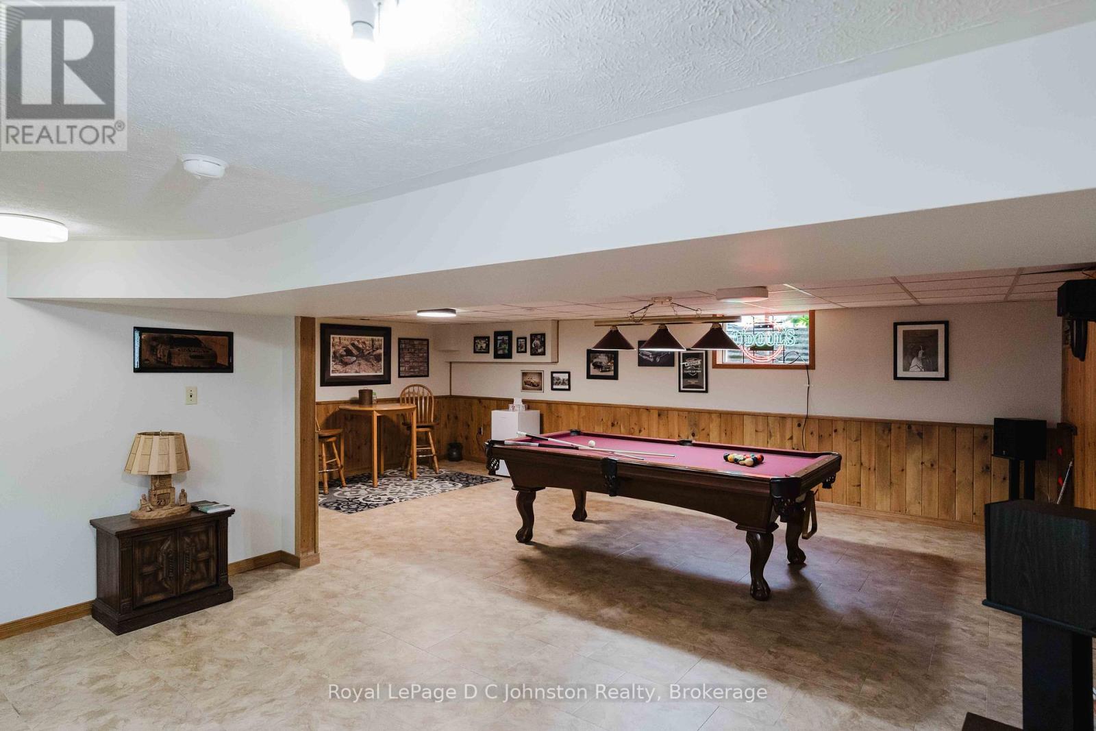 1073 8 CONCESSION - 27