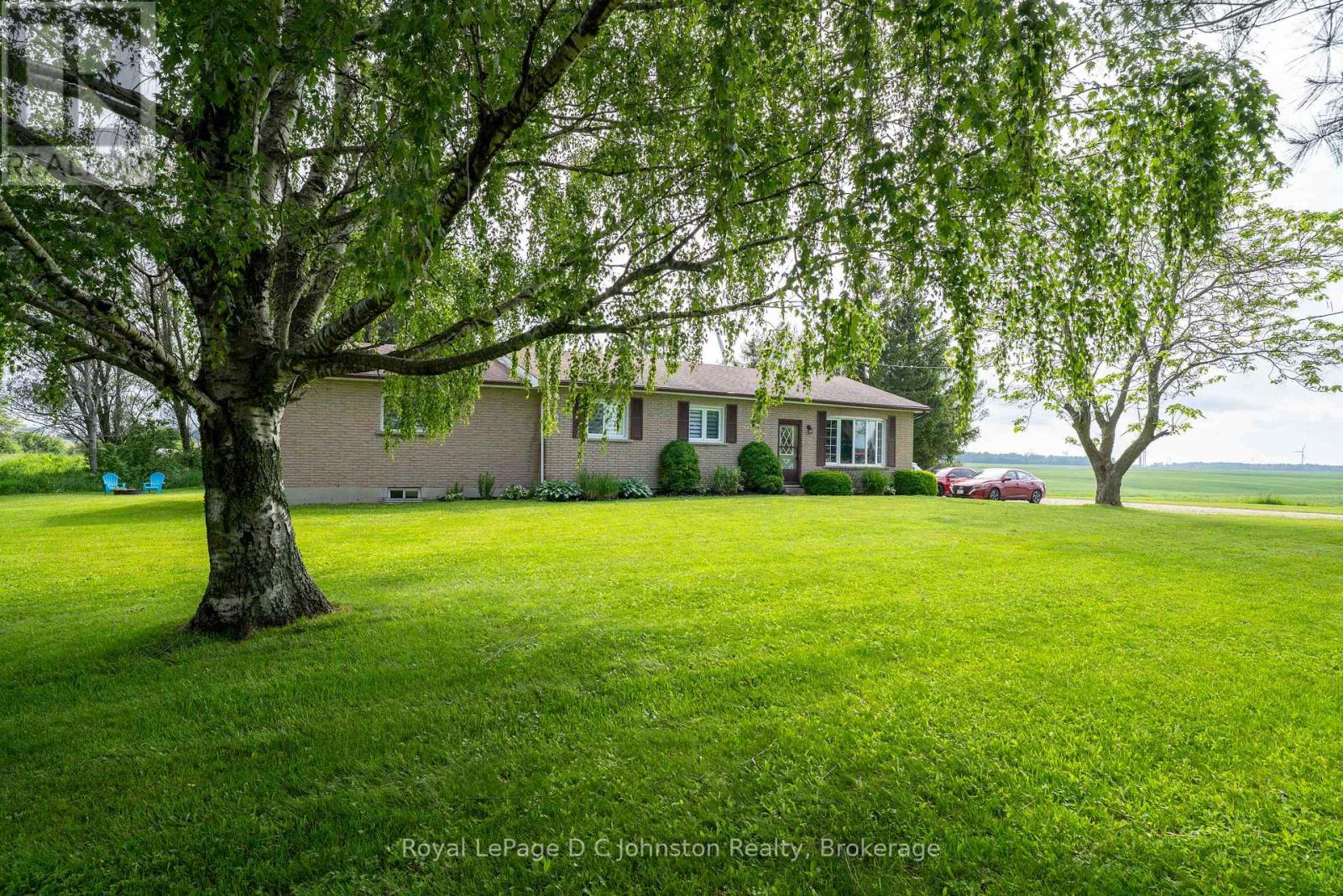 1073 8 CONCESSION - 4