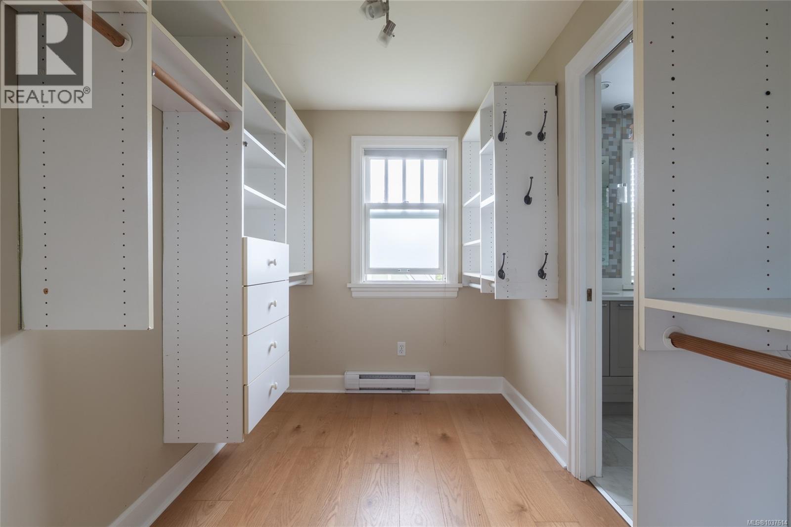 2741 Dufferin Ave, Oak Bay