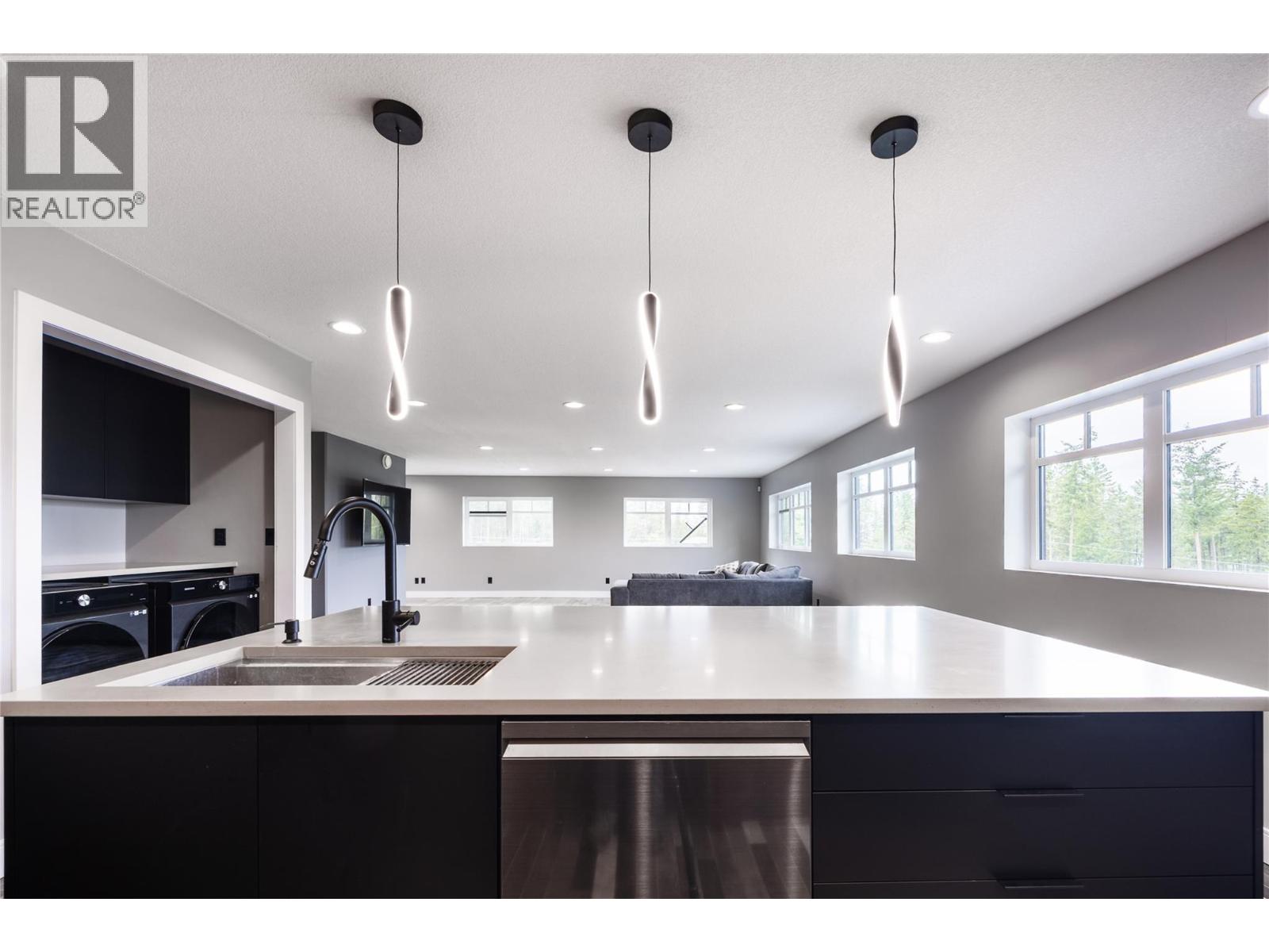 4430 June Springs Road, Kelowna