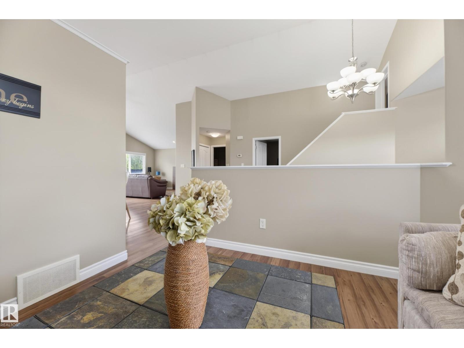 452 FOXTAIL CO — photo 24