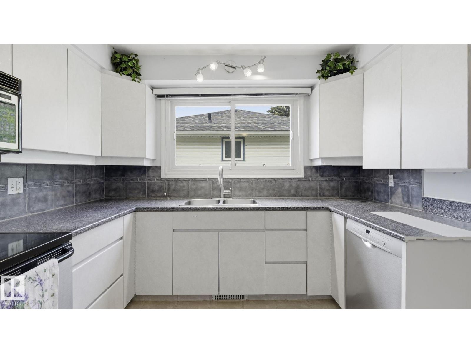 13008 105 ST NW NW - 13