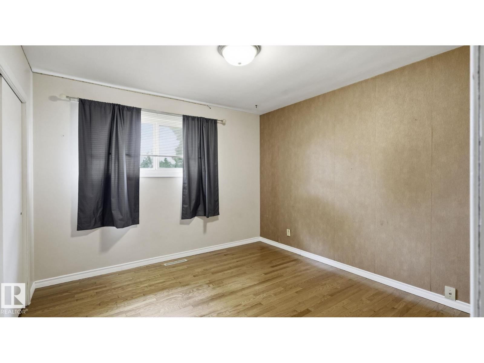 13008 105 ST NW NW - 17