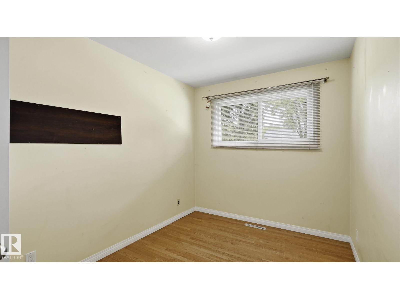 13008 105 ST NW NW - 19