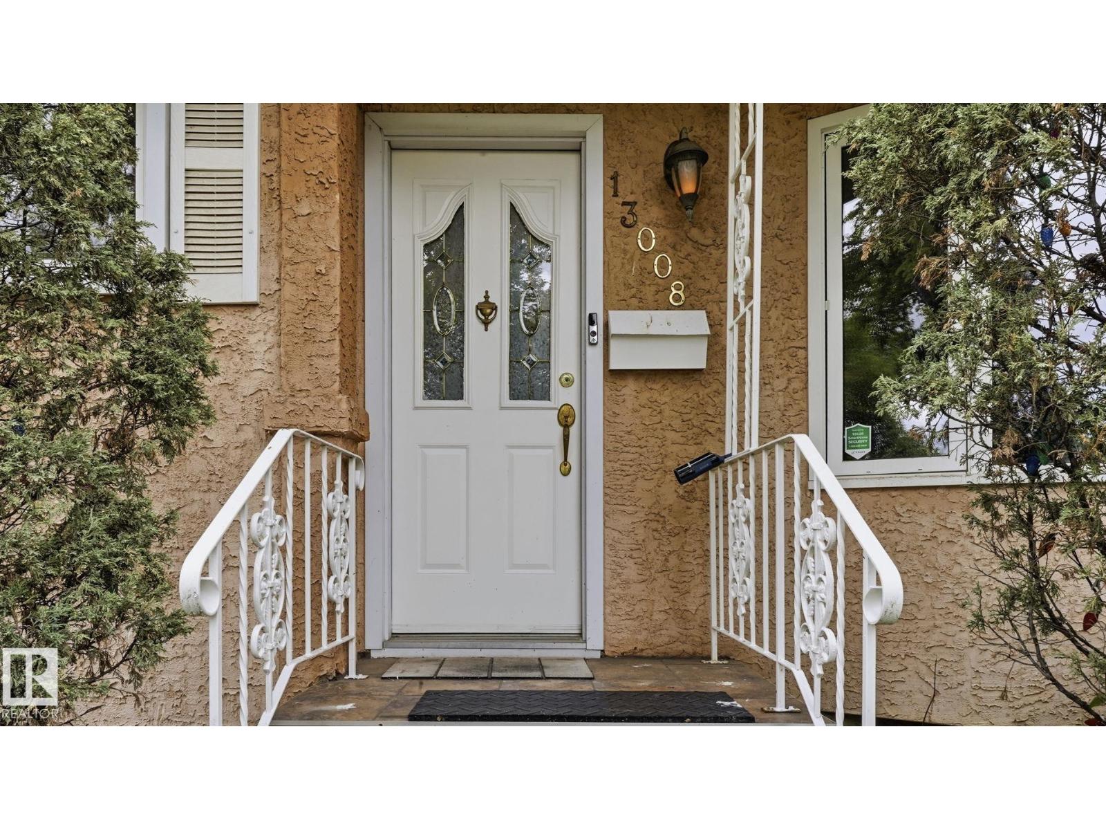 13008 105 ST NW NW - 3