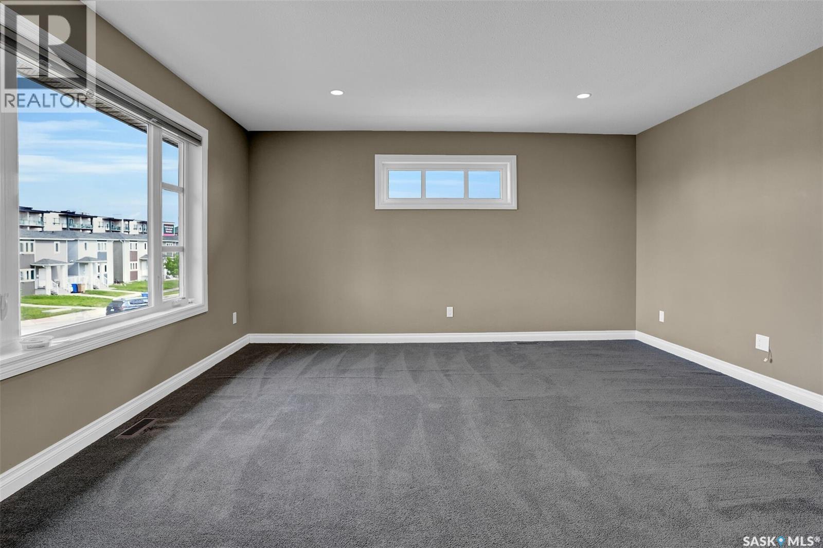 5460 McKenna CRESCENT - 23