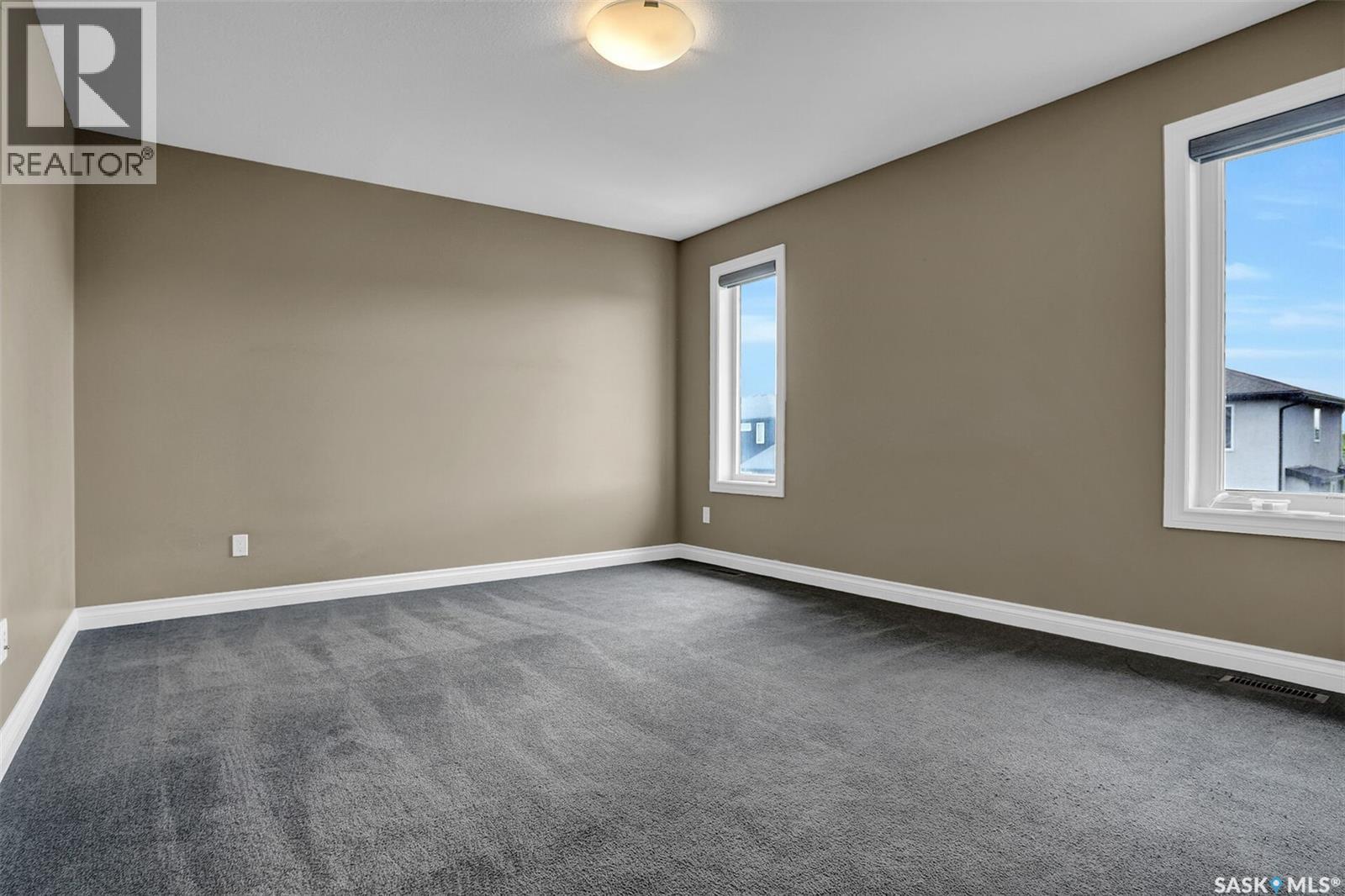5460 McKenna CRESCENT - 26