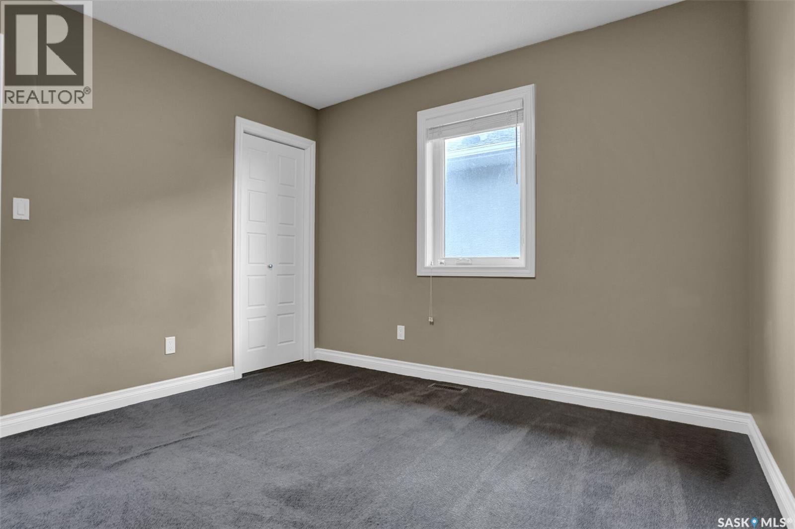 5460 McKenna CRESCENT - 28