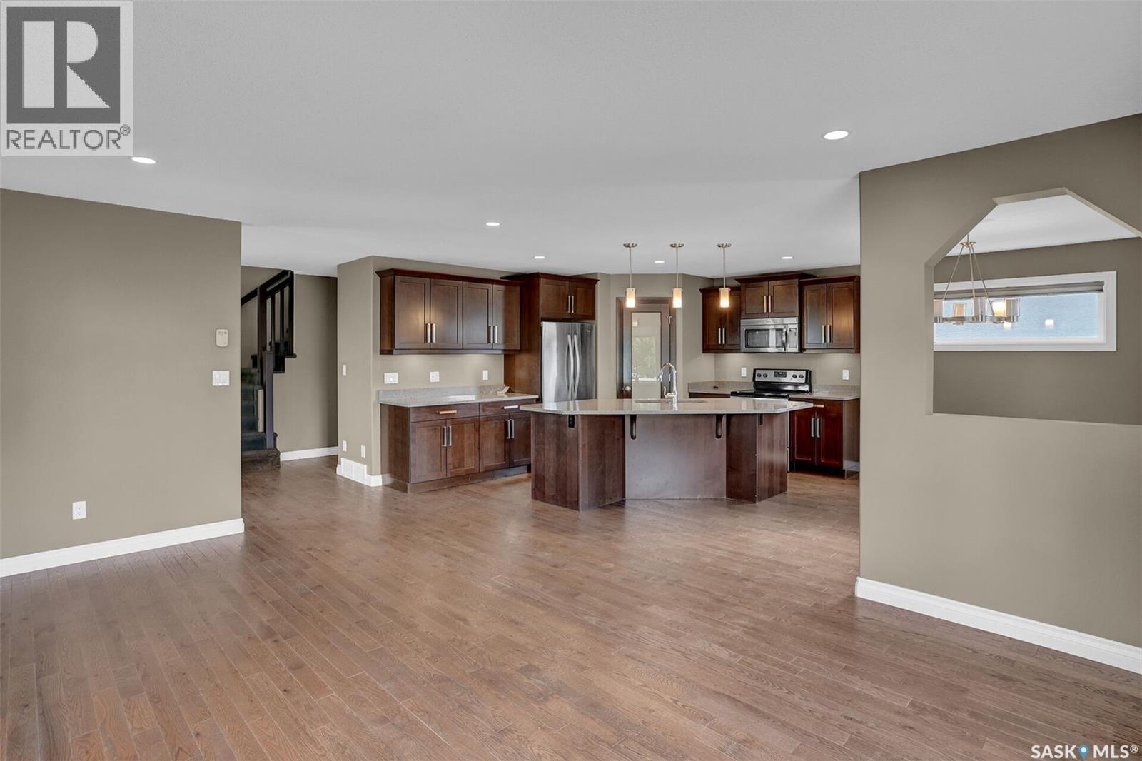 5460 McKenna CRESCENT - 8