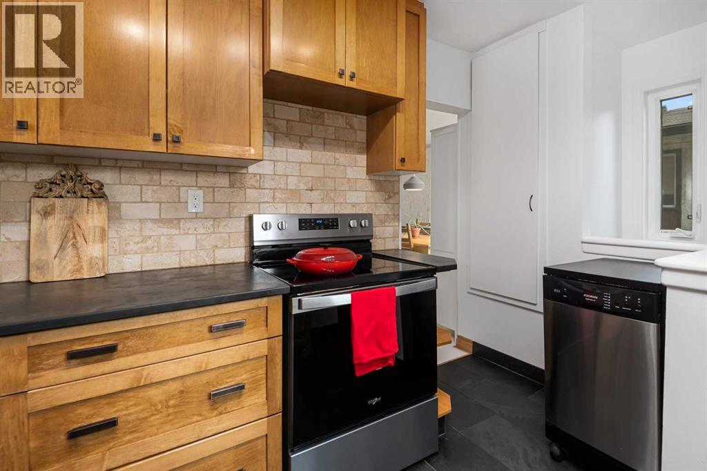 2521 16A Street NW — photo 14